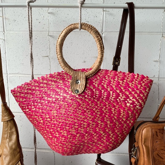 Handbags - Woven pink/tan handbag